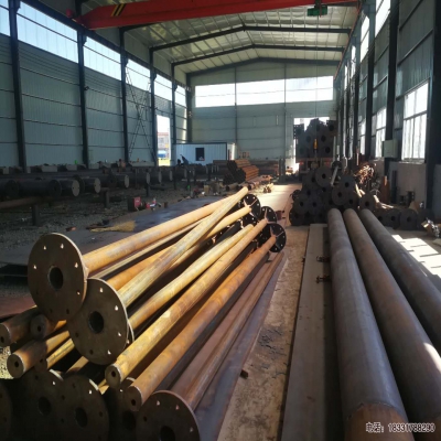 8月10號(hào)交通標(biāo)志桿焊接拍攝圖